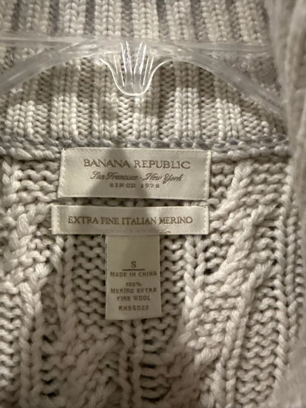 Banana Republic Sweater Men’s Small Cream Cable Knit Casual Preppy Pullover